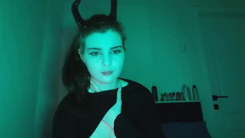 Snapshot of sloomonata chatting on October 31, 2025, 1:50 am sloomonata online show from October 31, 2025, 1:50 am