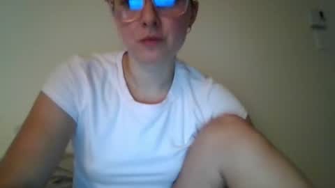 alicjateenpolish online show from July 27, 2026, 10:28 pm