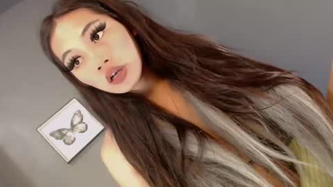 Snapshot of slut4attention chatting on May 3, 2026, 9:37 am slut4attention online show from May 3, 2026, 9:37 am