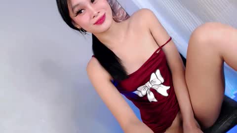 slutnextdoor28 online show from March 25, 2026, 12:44 pm