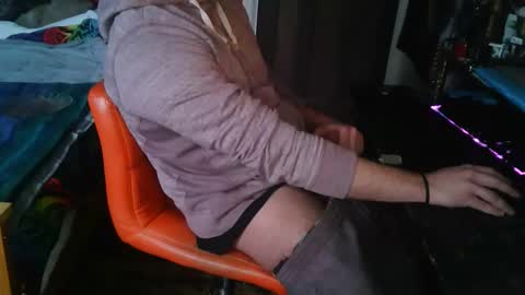 Snapshot of slutsfriend chatting on June 3, 2026, 7:33 am Slutsfriend online show from June 3, 2026, 7:33 am