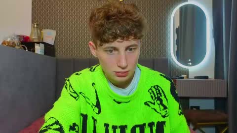 sluttsavage online show from May 3, 2026, 3:51 pm