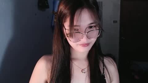 slutty_hannaxx online show from April 16, 2026, 2:29 pm