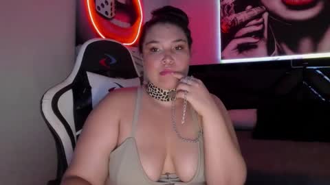slutty_milaa online show from September 23, 2025, 7:06 pm