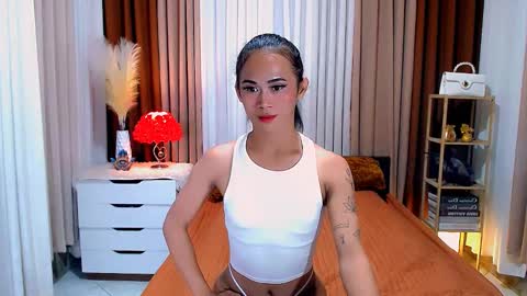 Snapshot of slutty_vanna chatting on February 6, 2025, 5:30 pm mia online show from February 6, 2025, 5:30 pm