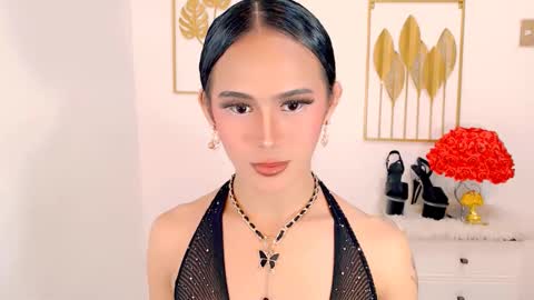 Snapshot of slutty_vanna chatting on March 6, 2025, 12:00 am mia online show from March 6, 2025, 12:00 am