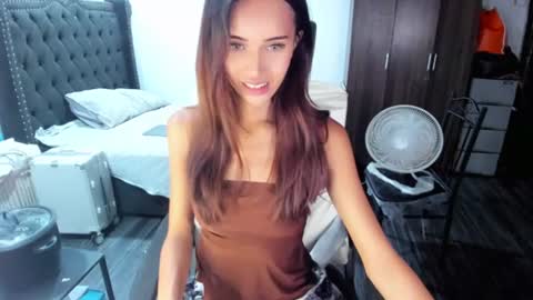 Snapshot of sluttykaye chatting on June 26, 2026, 9:03 am Fansly SluttyKaye -DONT FORGET TO FOLLOW AND THUMBS UP online show from June 26, 2026, 9:03 am