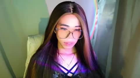 sluttypatotie online show from December 17, 2025, 12:55 pm