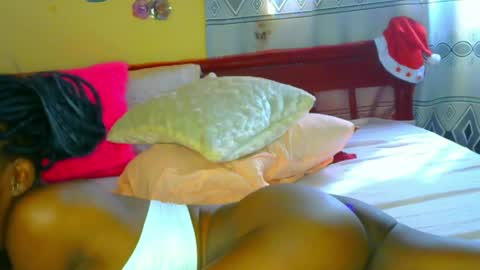Snapshot of sluttysam_ chatting on May 11, 2026, 12:49 am Sexyslutt online show from May 11, 2026, 12:49 am
