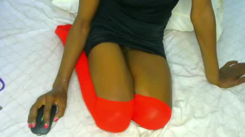 Snapshot of sluttysam_ chatting on May 28, 2026, 10:07 pm Sexyslutt online show from May 28, 2026, 10:07 pm