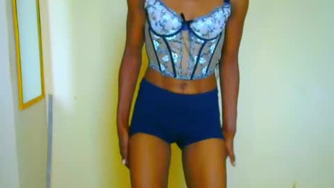 Snapshot of sluttysam_ chatting on July 13, 2026, 8:17 am Sexyslutt online show from July 13, 2026, 8:17 am