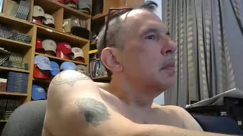 sluttyslave81 online show from November 6, 2025, 7:31 am