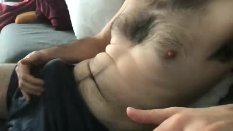 small_88 online show from April 19, 2026, 9:52 am