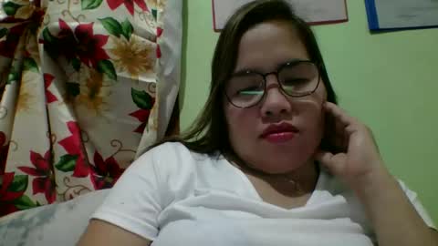 Lovewella online show from November 22, 2025, 8:35 am