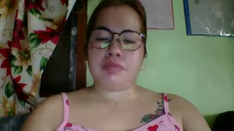 Snapshot of small_boobs59 chatting on February 16, 2026, 4:08 am Lovewella online show from February 16, 2026, 4:08 am