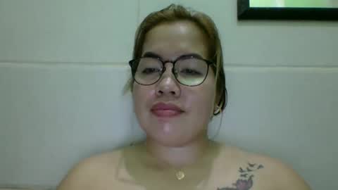 Snapshot of small_boobs59 chatting on February 20, 2026, 6:26 am Lovewella online show from February 20, 2026, 6:26 am