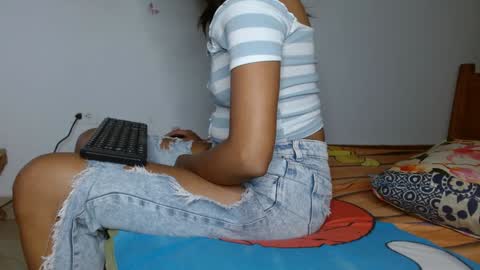 Snapshot of smallflorecita chatting on January 6, 2025, 11:40 am smallflorecita online show from January 6, 2025, 11:40 am