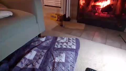 Snapshot of smallguyx chatting on October 26, 2025, 1:55 am smallguyx online show from October 26, 2025, 1:55 am