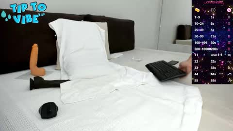 Snapshot of smallnipples chatting on November 27, 2025, 5:53 am Alex online show from November 27, 2025, 5:53 am