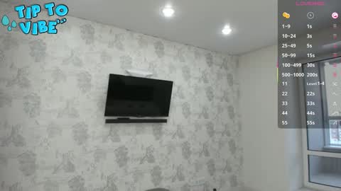 Snapshot of smallnipples chatting on December 17, 2025, 6:41 am Alex online show from December 17, 2025, 6:41 am