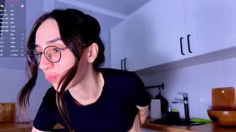 Elizabeth online show from February 16, 2026, 6:04 pm