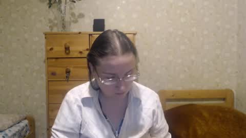 smart_rose online show from February 4, 2025, 8:59 pm