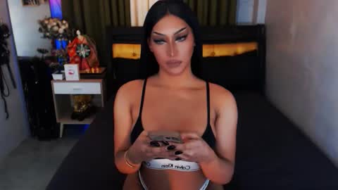 smasherqueen online show from November 24, 2025, 11:21 am