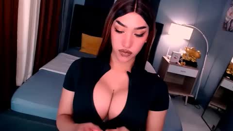 smasherqueen online show from March 29, 2026, 8:47 am