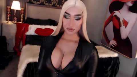 smasherqueen online show from June 4, 2026, 7:03 am