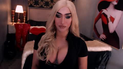 smasherqueen online show from June 12, 2026, 7:18 am
