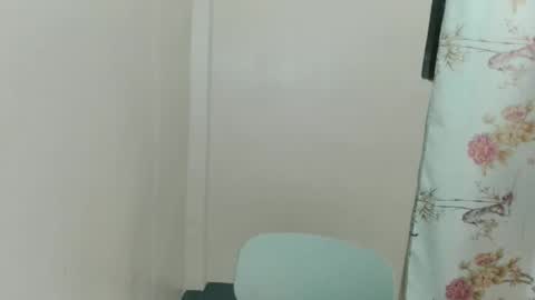 Julia online show from February 5, 2026, 6:45 pm