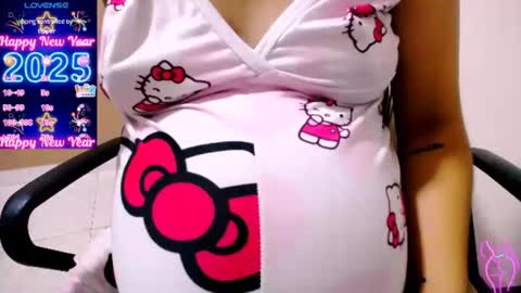 Snapshot of smeralda_24 chatting on December 18, 2025, 12:17 am smeralda_24 online show from December 18, 2025, 12:17 am