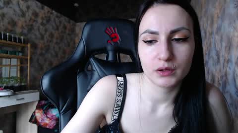 smile_cute_fox online show from May 15, 2026, 4:30 am