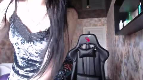 smile_cute_fox online show from May 31, 2026, 3:04 am