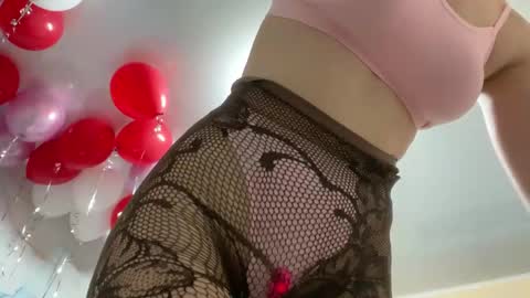 smiling_riddle online show from February 16, 2025, 2:00 pm