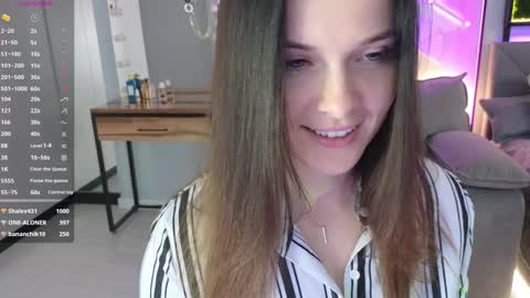 Snapshot of smilym chatting on December 13, 2024, 6:00 am smilym online show from December 13, 2024, 6:00 am