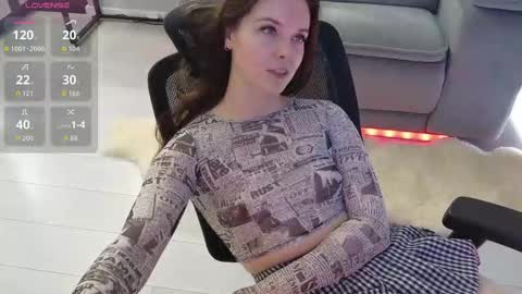 Snapshot of smilym chatting on November 7, 2025, 12:21 am smilym online show from November 7, 2025, 12:21 am