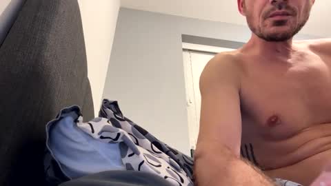 Snapshot of smisby12 chatting on October 22, 2025, 10:53 pm smisby12 online show from October 22, 2025, 10:53 pm