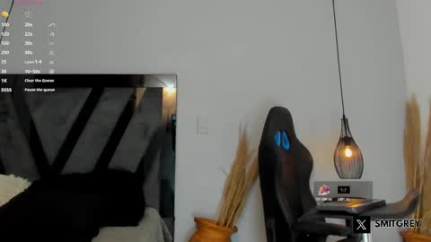 SMIT  online show from January 8, 2026, 8:55 pm