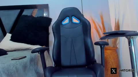 SMIT  online show from February 21, 2026, 9:49 pm