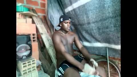 Snapshot of smith_oliver chatting on December 30, 2024, 2:40 pm Smith online show from December 30, 2024, 2:40 pm