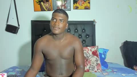 Snapshot of smith_oliver chatting on January 25, 2025, 8:42 pm Smith online show from January 25, 2025, 8:42 pm