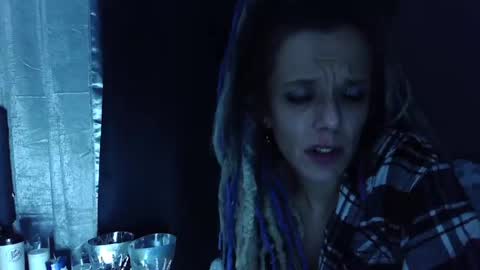 Snapshot of smokeingbitch420 chatting on February 5, 2026, 7:02 am love bug online show from February 5, 2026, 7:02 am