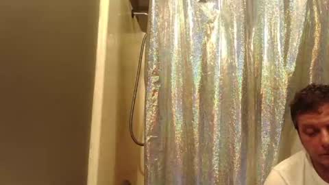 Snapshot of smokeingbitch420 chatting on February 21, 2026, 12:50 pm love bug online show from February 21, 2026, 12:50 pm