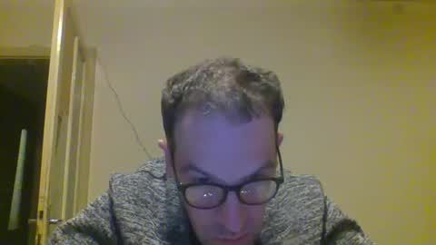 Snapshot of smokered100s chatting on September 25, 2025, 8:34 pm luca online show from September 25, 2025, 8:34 pm