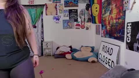 Snapshot of smokihippi chatting on October 27, 2025, 1:20 am Big Dawg online show from October 27, 2025, 1:20 am