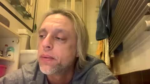 Smokingtime online show from December 18, 2025, 9:21 pm