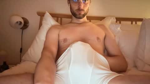 Snapshot of smooothh chatting on November 15, 2025, 5:20 pm smooothh online show from November 15, 2025, 5:20 pm