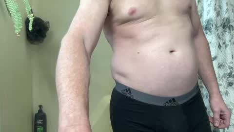 smooth810 online show from December 22, 2024, 7:10 pm