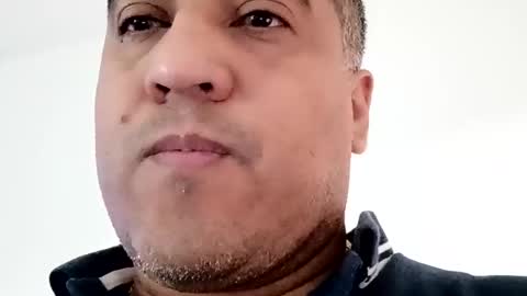 Snapshot of smoothstrik3r chatting on May 5, 2026, 5:54 pm smoothstrik3r online show from May 5, 2026, 5:54 pm